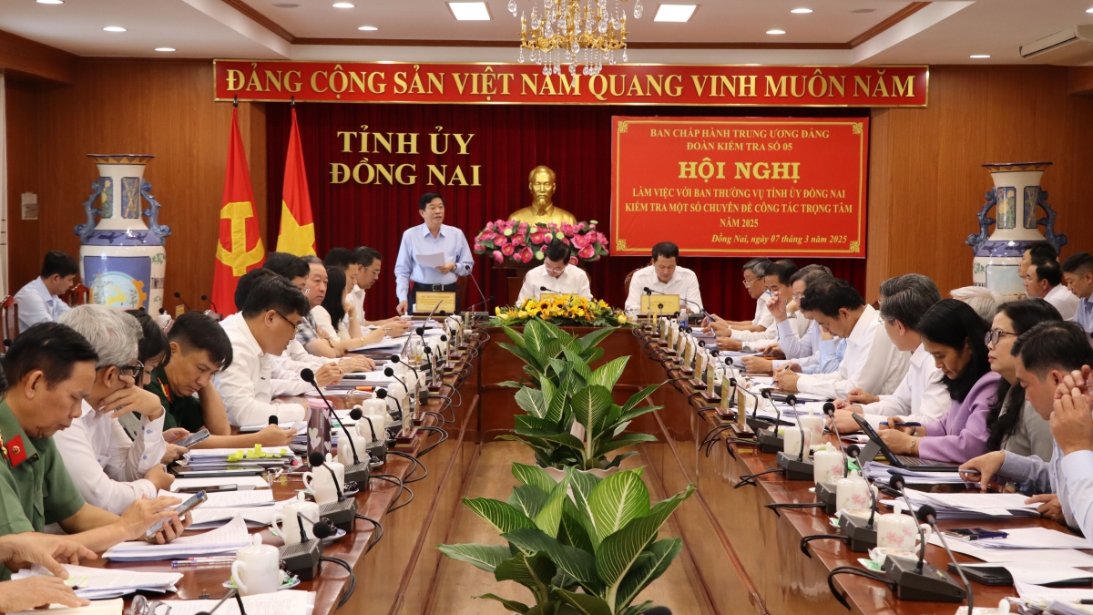 Quang cảnh hội nghị