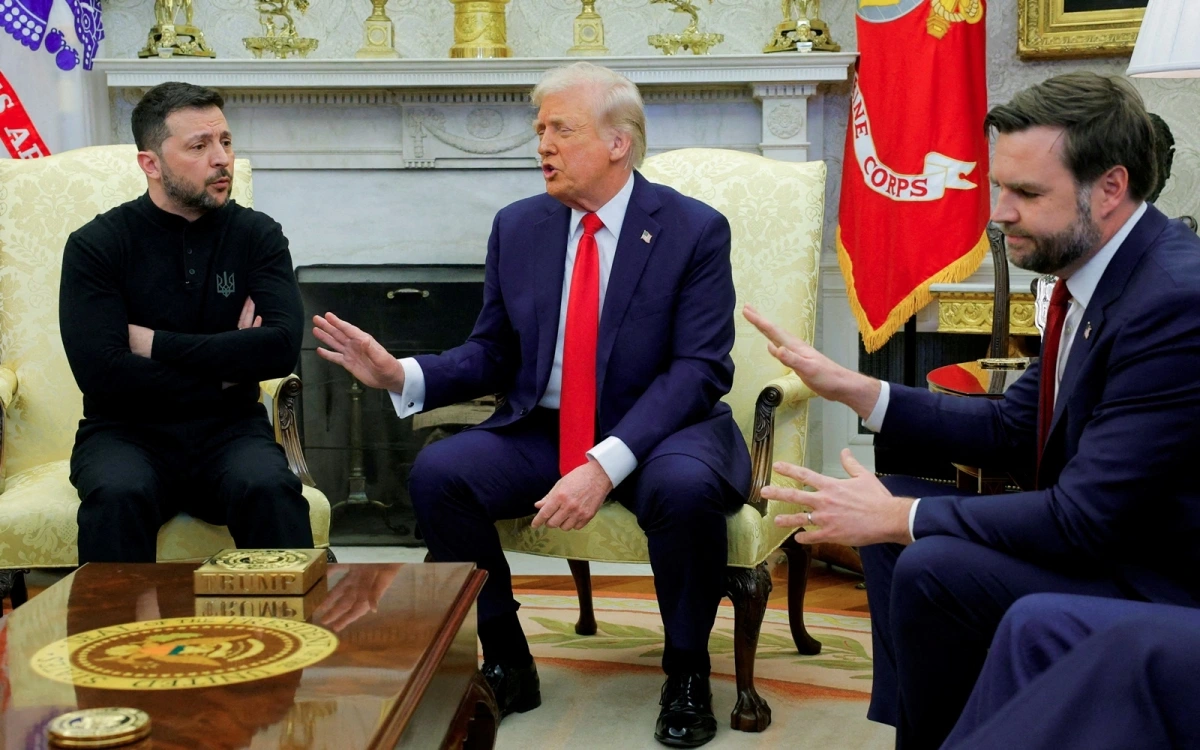 Cuộc khẩu chiến gay gắt giữa một bên là Tổng thống Ukraine Zelensky và một bên là Tổng thống Mỹ Trump và Phó Tổng thống Mỹ Vance, ngay tại Phòng Bầu dục, Nhà Trắng. Ảnh: Reuters.