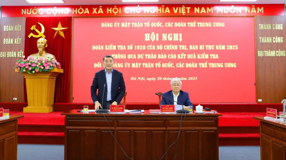 Trưởng Ban Tổ chức Trung ương Lê Minh Hưng - Trưởng Đoàn kiểm tra phát biểu tại hội nghị