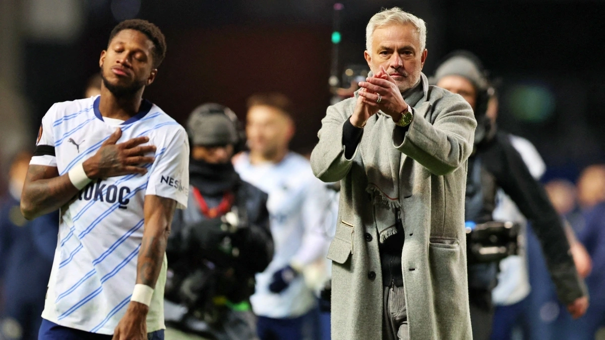 Đội bóng của HLV Mourinho bị loại khỏi Europa League 2024/2025 (Ảnh: Reuters).