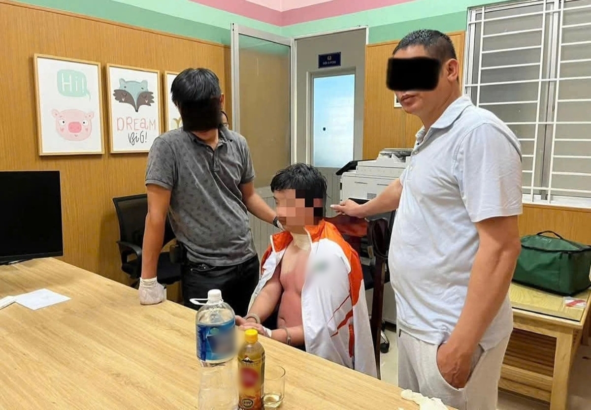 Nghi phạm tại cơ quan điều tra. Ảnh: CANT