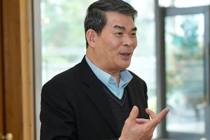 "Nếu Nhà nước thống nhất bỏ cấp huyện thì Hà Nội nên dừng việc nâng cấp các huyện lên quận" 