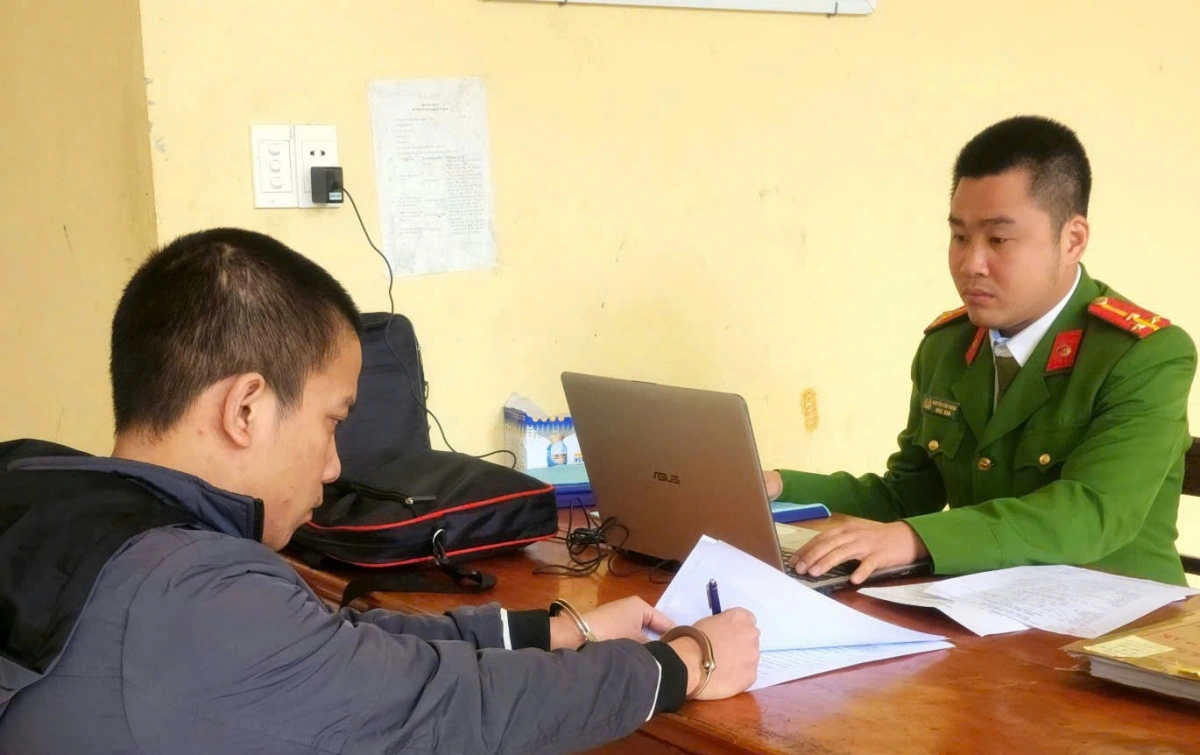 Đối tượng Nguyễn Văn Hợi tại cơ quan Công an.