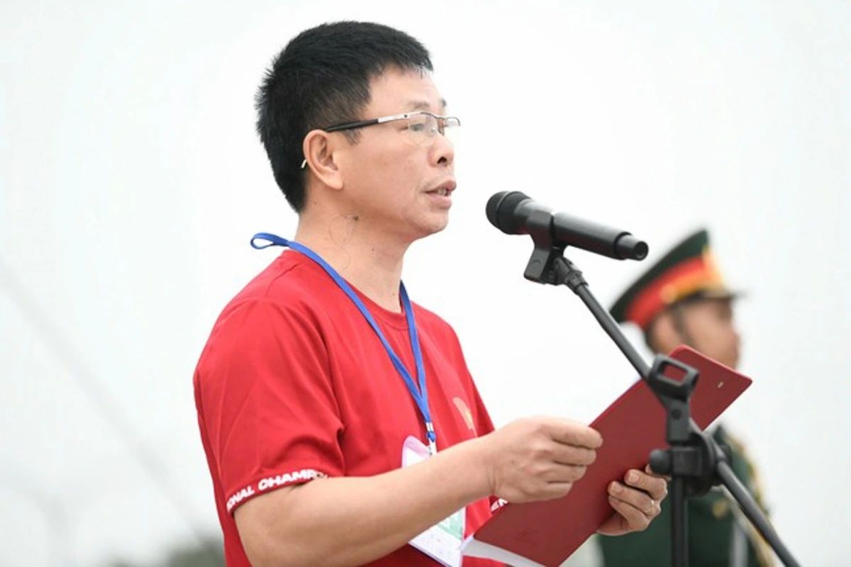 Nhà báo Phùng Công Sưởng – Tổng Biên tập báo Tiền Phong, đồng Trưởng Ban tổ chức Giải Vô địch Quốc gia Marathon và cự ly dài báo Tiền Phong lần thứ 66 – năm 2025.