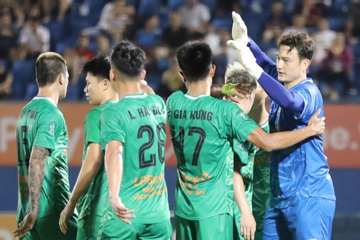 Ninh Bình gỡ hoà ở những phút cuối đẩy trận đấu lên cao trào (Ảnh: Ninh Bình FC)