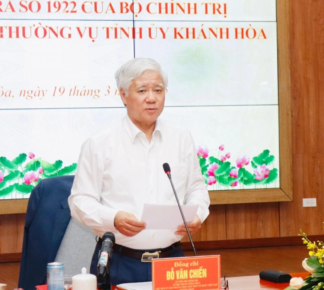Ông Đỗ Văn Chiến, Ủy viên Bộ Chính trị, Bí thư Trung ương Đảng, Chủ tịch Ủy ban Trung ương Mặt trận Tổ quốc Việt Nam phát biểu tại buổi làm việc