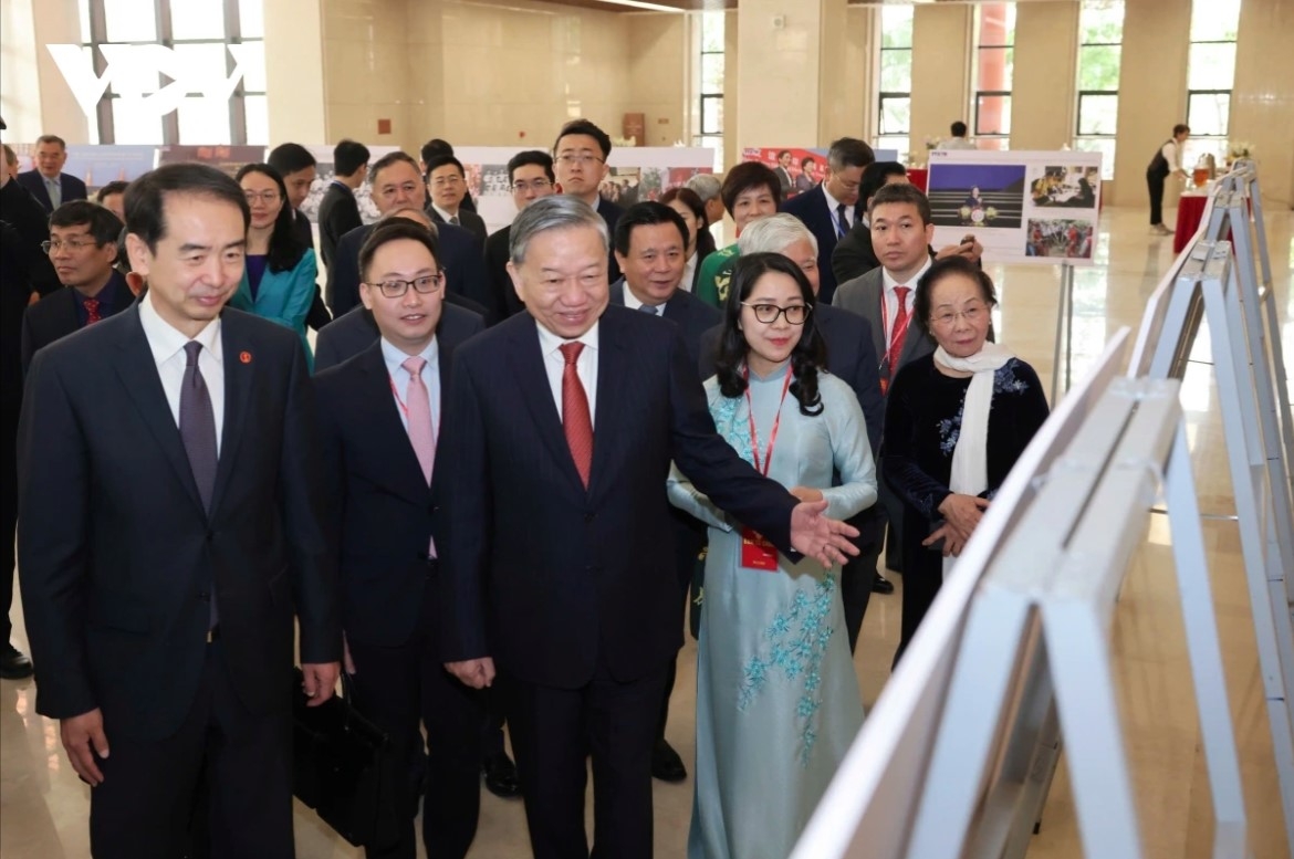 The event marks the 75th anniversary of Vietnam-China diplomatic relations and the Vietnam-China People-to-People Exchange Year 2025.
