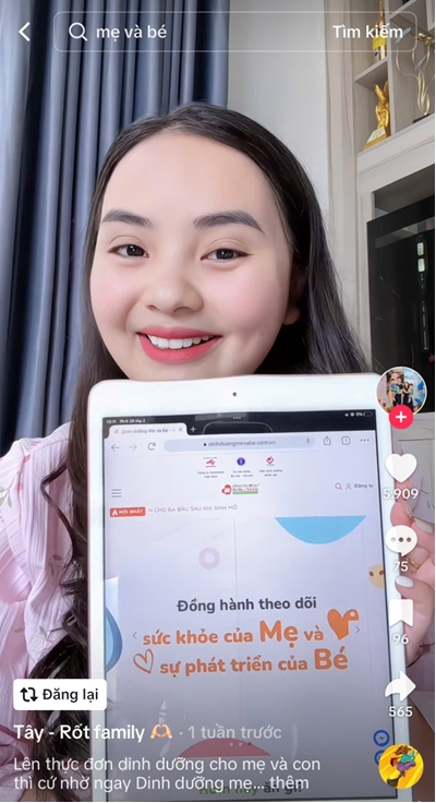 Chị Thảo tại Dắk Lắk đang sử dụng các tính năng của phần mềm để chăm sóc dinh dưỡng cho bản thân và con nhỏ