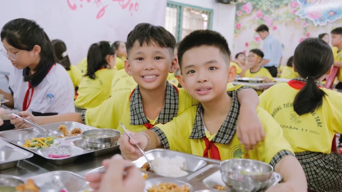Dự án Bữa ăn học đường được triển khai rộng khắp tại nhiều trường tiểu học khắp cả nước