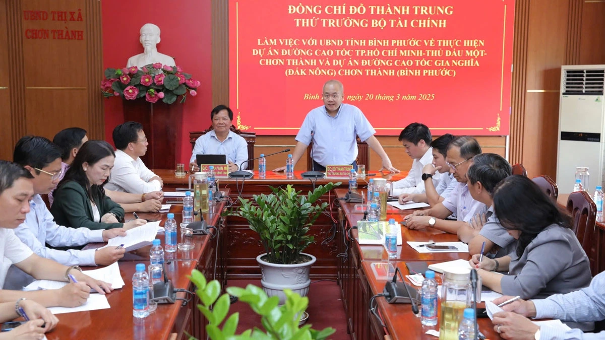 Đoàn công tác làm việc với UBND tỉnh Bình Phước về dự án cao tốc (ảnh: BP)