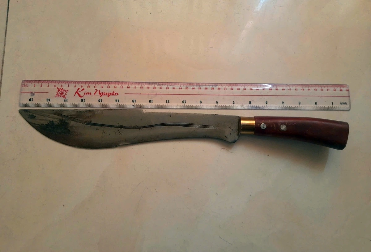 Tang vật lực lượng công an thu giữ được. Ảnh: B.H