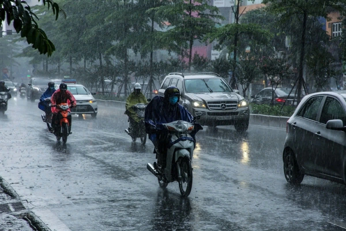 Miền Bắc có mưa rào và dông, trời rét
