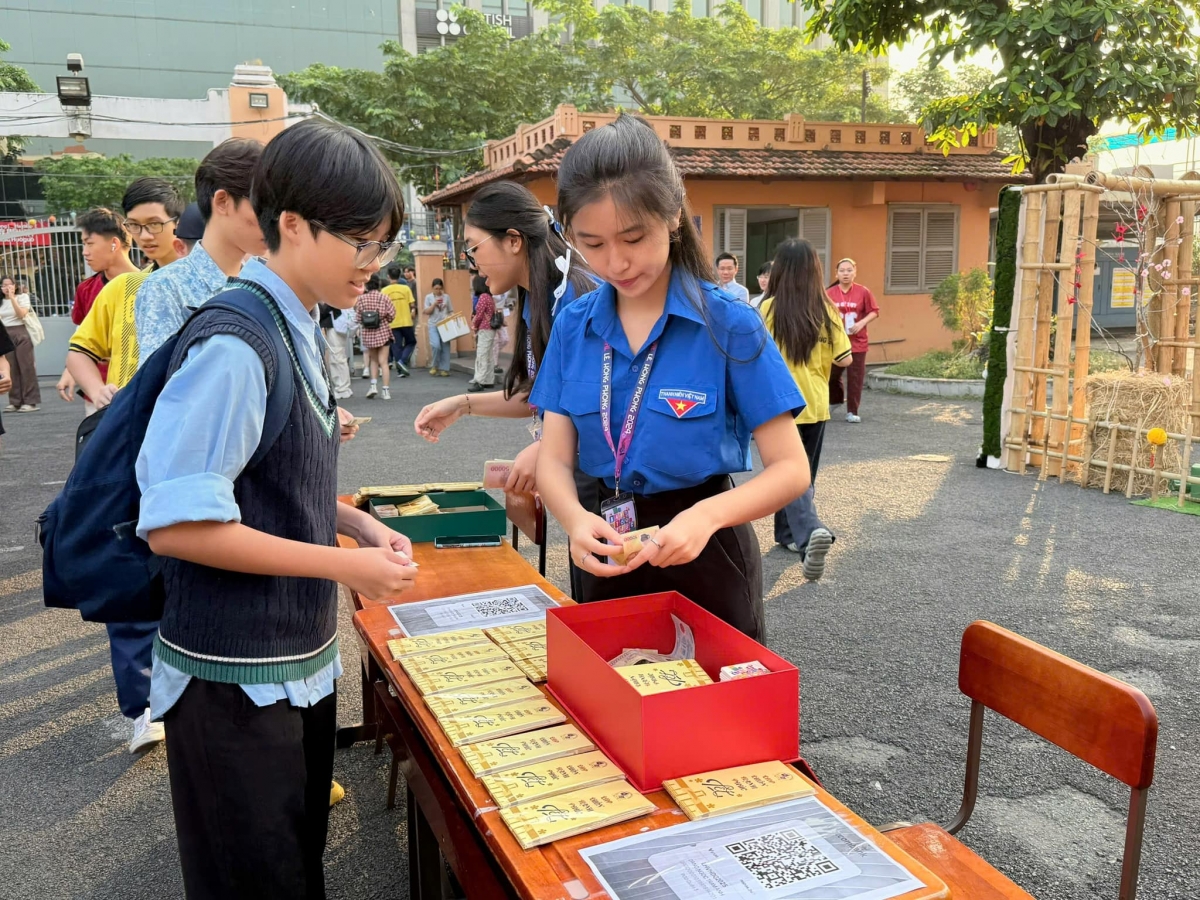Học sinh trường THPT chuyên Lê Hồng Phong (Ảnh: THPT chuyên Lê Hồng Phong TP.HCM)