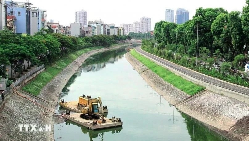 Sông Tô Lịch đang được nạo vét từ đầu tháng 2/2025 đến nay