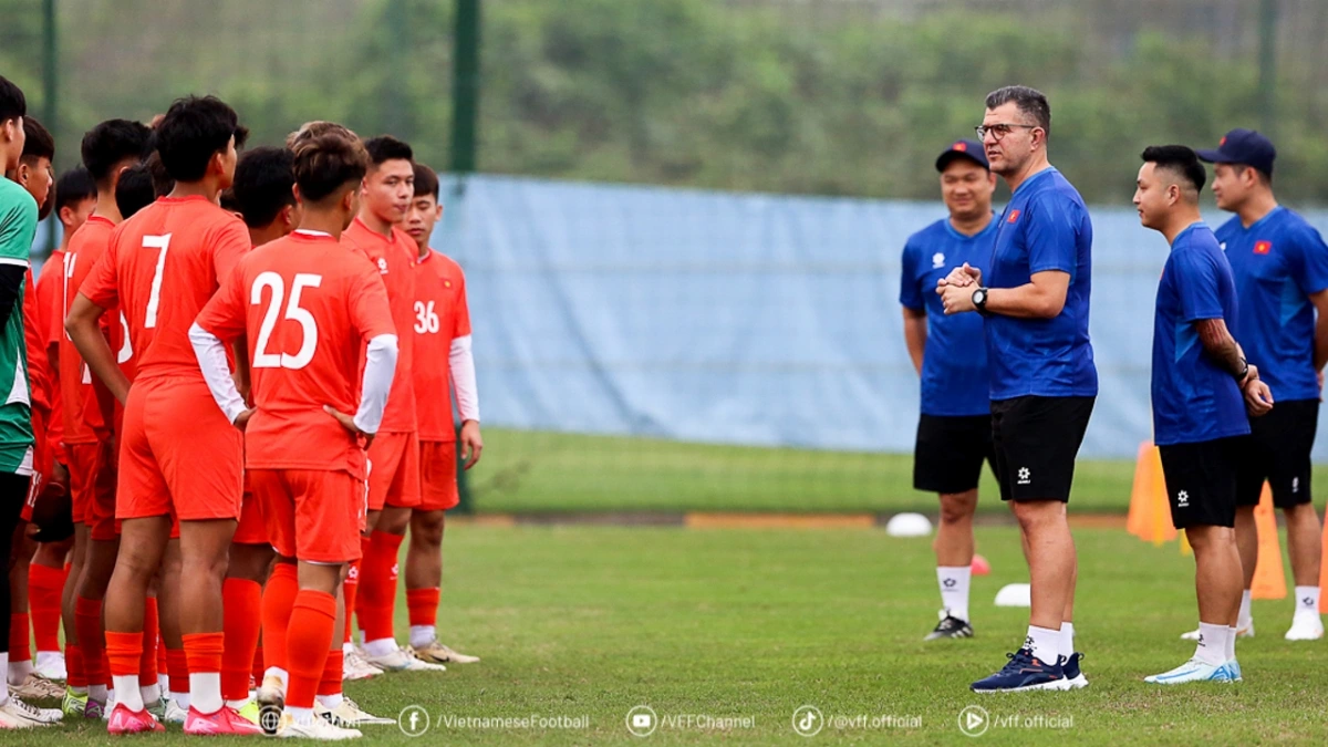 U17 Việt Nam có buổi đầu tiên đầy đủ lực lượng (Ảnh: VFF)