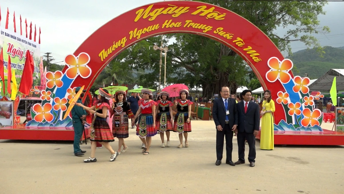 Khu vực tổ chức ngày hội thưởng ngoạn hoa trang tại huyện miền núi Vĩnh Thạnh, tỉnh Bình Định