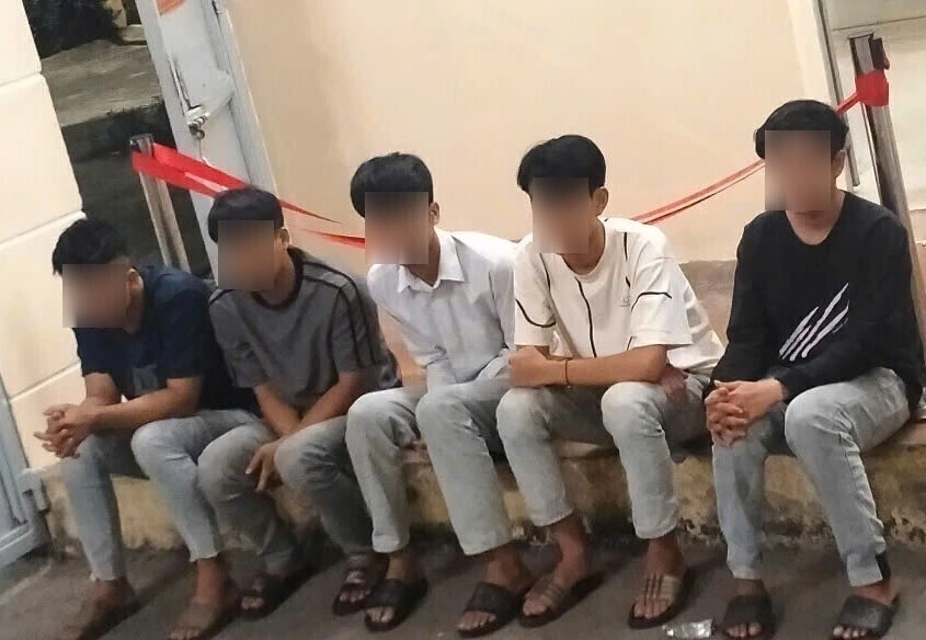 5 đối tượng chém người tại huyện Xuân Lộc (Ảnh: Công an tỉnh Đồng Nai)