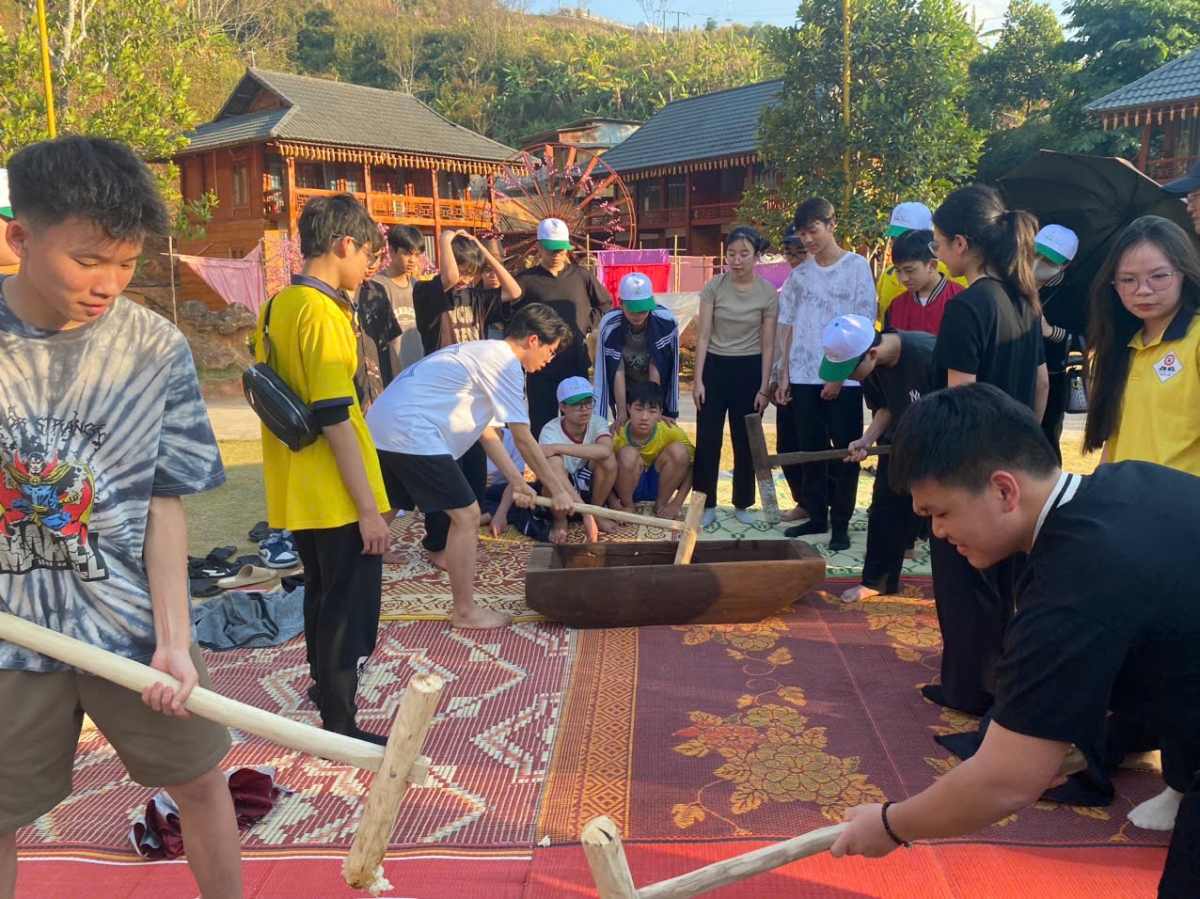 Hoạt động ngoại kkoá là một phần không thể thiếu trong chương trình giáo dục của các nhà trường hiện nay