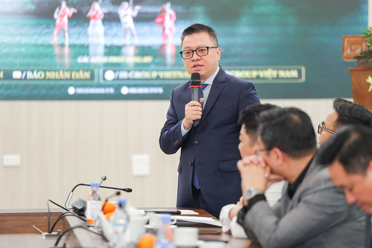 Ông Lê Quốc Minh - Ủy viên Ban Chấp hành Trung ương Đảng, Tổng Biên tập, Bí thư Đảng ủy Báo Nhân Dân, Phó trưởng Ban Tuyên giáo và Dân vận Trung ương, Chủ tịch Hội Nhà báo Việt Nam chia sẻ tại họp báo.