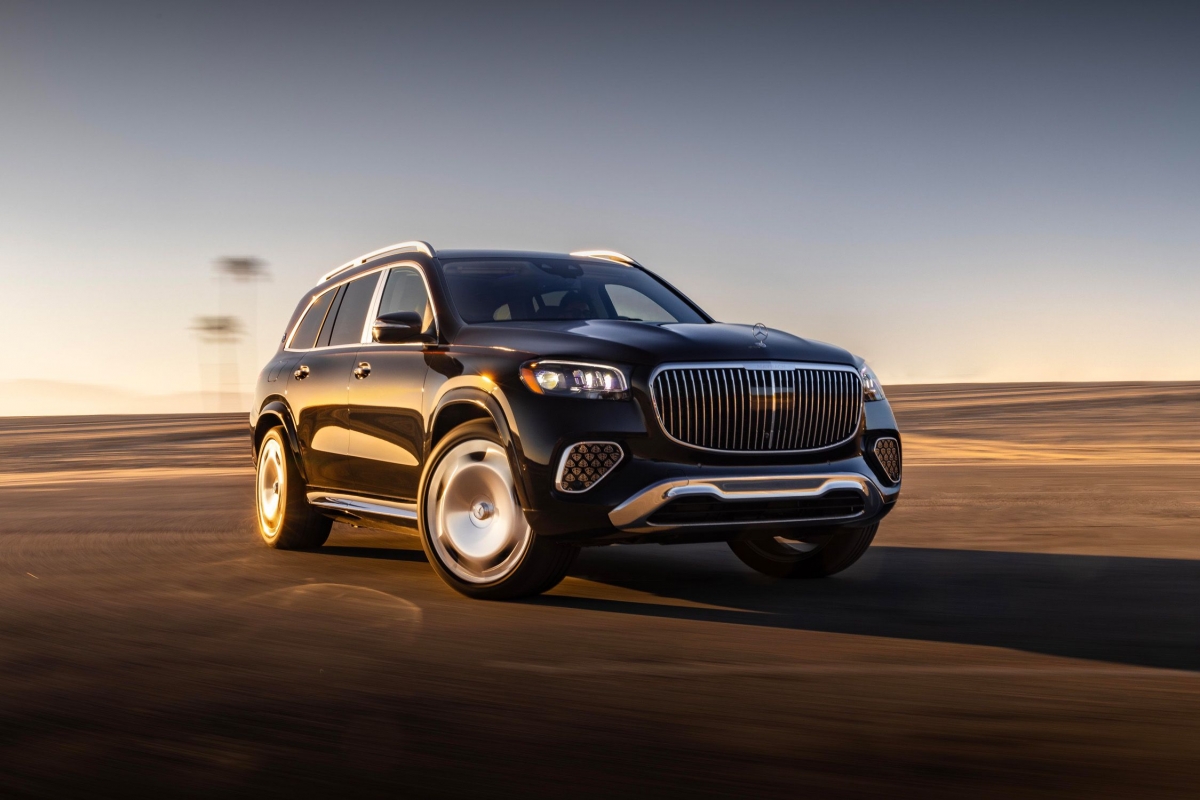 2023-mercedes-maybach-gls600-109-67325dbc82d82.jpg