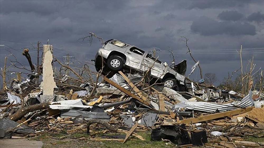 Cảnh tàn phá sau trận lốc xoáy tại Arkansas, Mỹ. Ảnh: Reuters