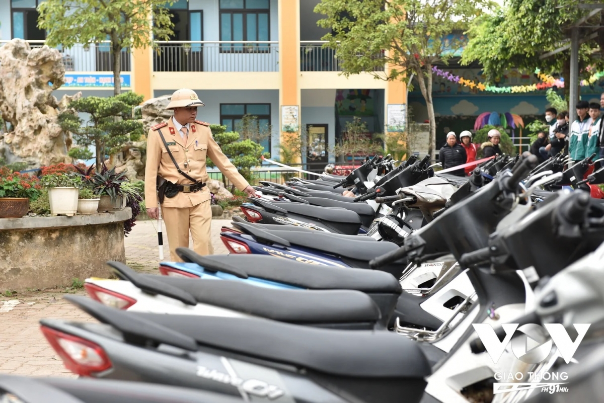 21 xe mô tô là phương tiện của học sinh bị lực lượng chức năng phát hiện và xử lý