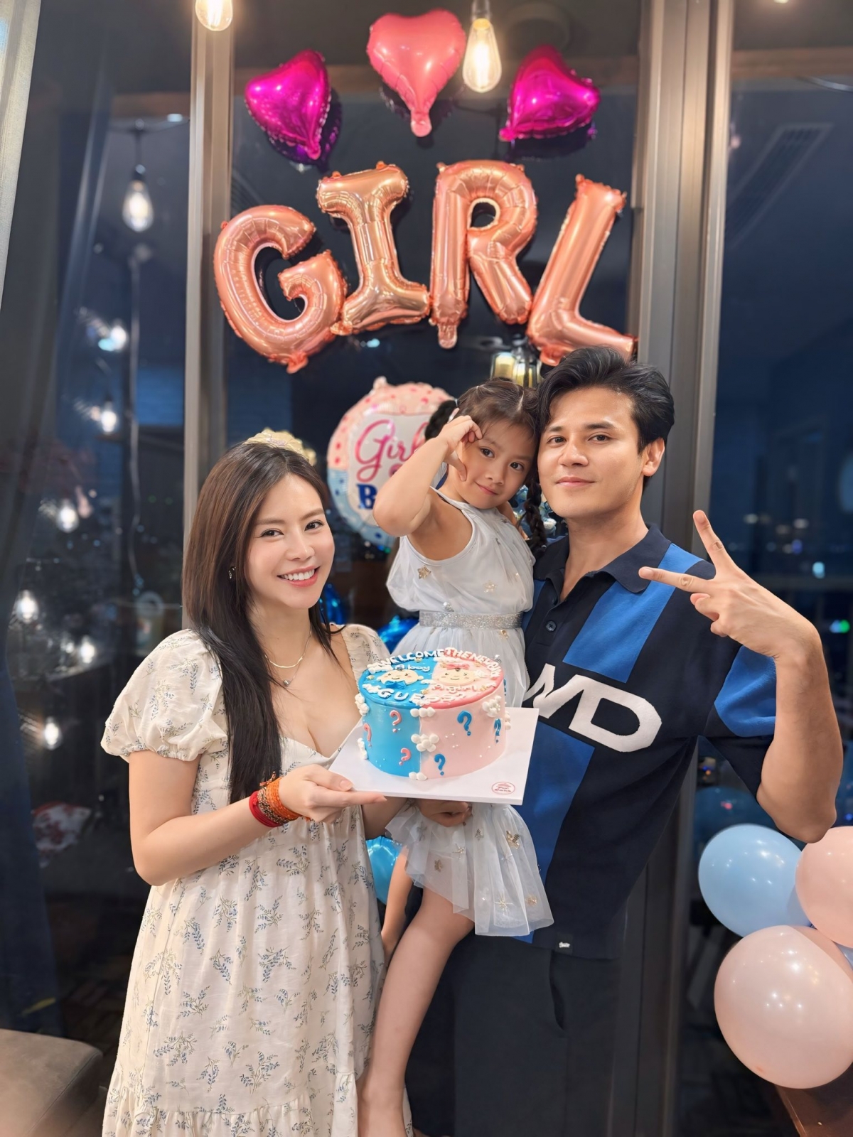 Diễn viên Vũ Ngọc Ánh cho biết cô đang mang bầu ba tháng 10 ngày, cảm thấy hạnh phúc vì được làm mẹ lần thứ hai. (Nguồn: FBNV)