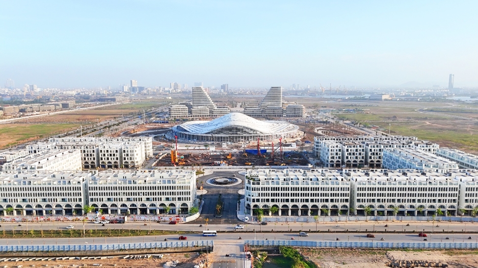 Với quy mô 7,2ha, The Centric được xây dựng từ 2024, dự án thể hiện tầm nhìn của Masterise Homes khi đón đầu và song hành cùng sự phát triển của TP Hải Phòng, góp phần thay đổi diện mạo của thành phố và khơi nguồn thương mại tại Thủy Nguyên