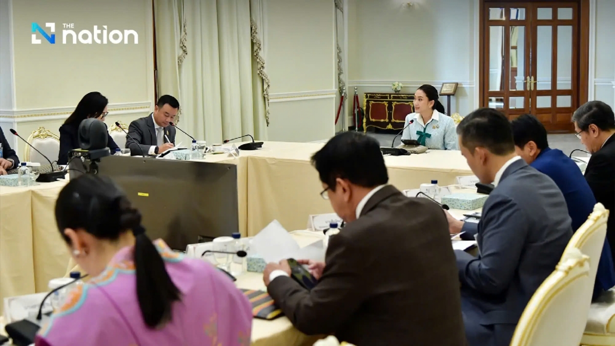 Thủ tướng Paetongtarn Shinawatra chủ trì cuộc họp tại Tòa nhà Chính phủ vào sáng 11/4/2025 với sự tham dự của các quan chức hàng đầu ngành du lịch Thái Lan. Ảnh: The Nation.