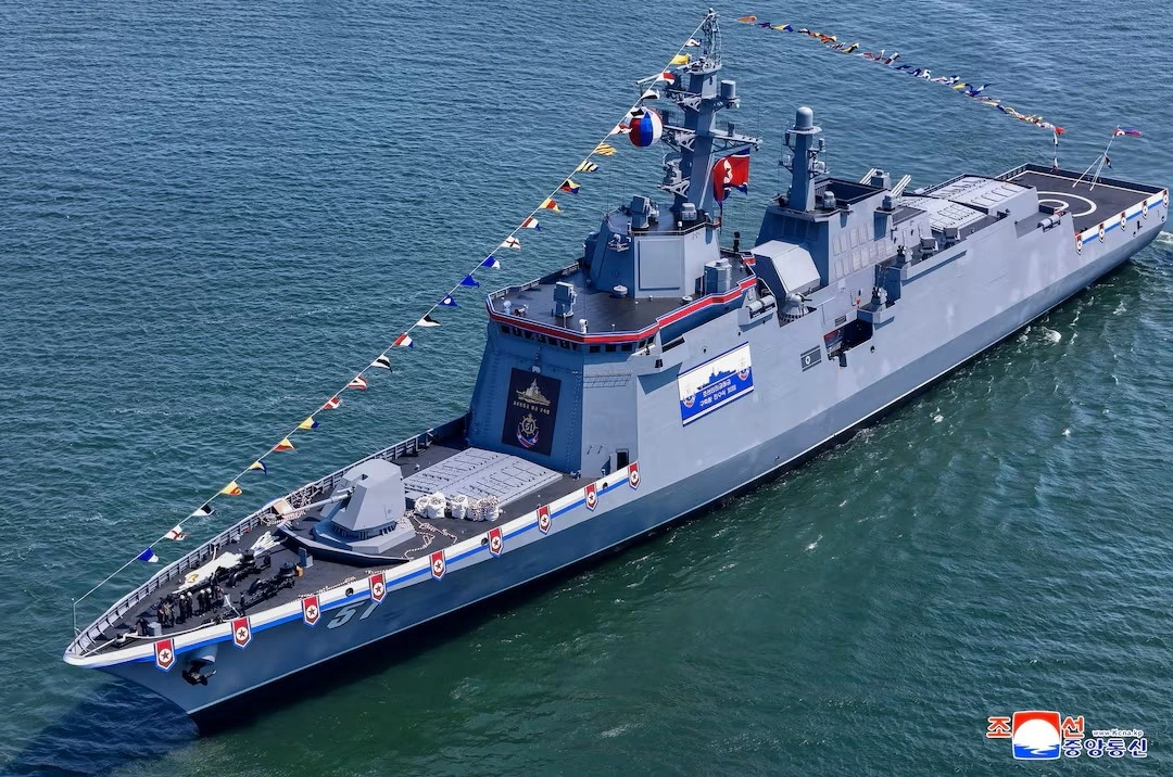 Tàu chiến mới hạ thủy của Triều Tiên (Ảnh: KCNA)
