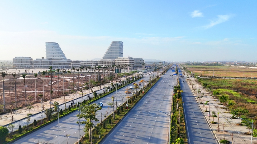 Đường Đỗ Mười giai đoạn 1 đã hoàn thiện và đưa vào khai thác từ cuối năm 2019. Tuyến đường có chiều dài 1,6 km, chủ yếu có 12 làn xe (rộng 90 m) và có một đoạn ngắn rộng 65m, được xem như trục thịnh vượng của Thủy Nguyên khi kết nối trực tiếp các công trình lớn của khu vực. Bên cạnh đó dự án đường Đỗ Mười nối dài cũng đang trong quá trình hoàn thiện, giúp kết nối trực tiếp khu vực trung tâm chính trị - hành chính với dự án tỷ USD VSIP.