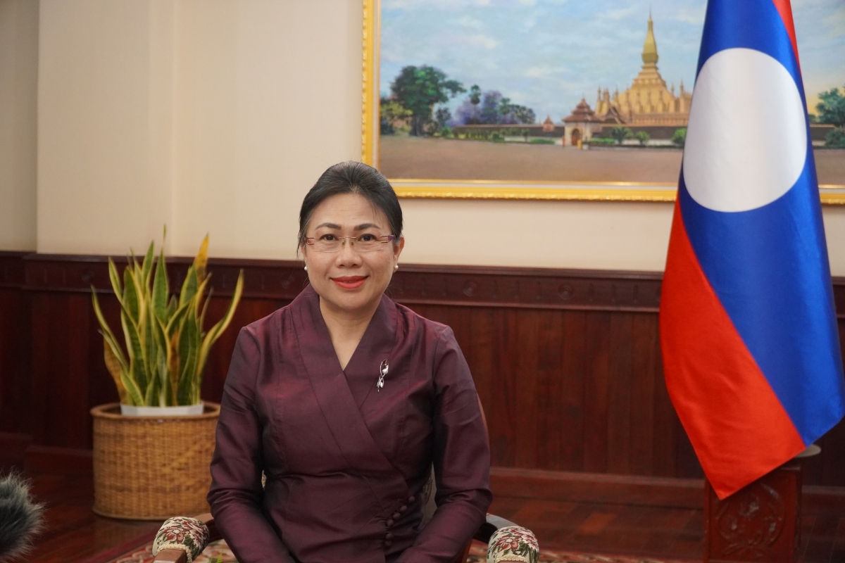 Bà Phongsamouth Anlavan, Thứ trưởng Bộ Ngoại giao Lào.