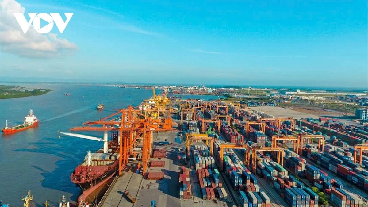 Chính phủ giữ nguyên mục tiêu tăng trưởng GDP năm 2025 từ 8% trở lên. Ảnh minh họa