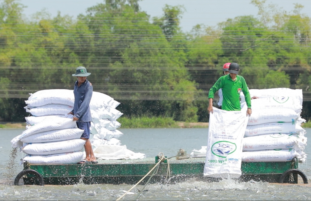 Sau 18 tháng triển khai, tổng số vốn Agribank đã giải ngân đạt gần 10.000 tỷ đồng, hỗ trợ hơn 6.500 lượt khách hàng