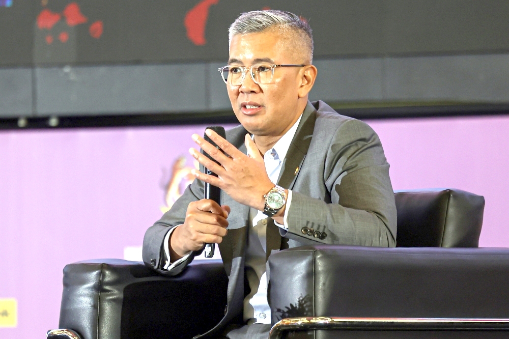 Bộ trưởng Bộ Đầu tư, Thương mại và Công nghiệp Malaysia Zafrul Abdul Aziz - Ảnh: Bernama