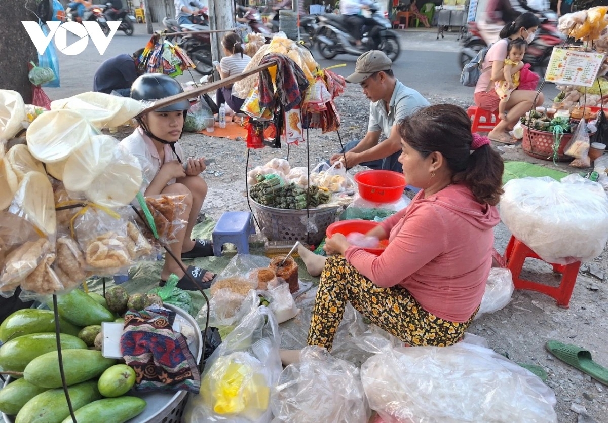 Thức ăn đường phố tiềm ẩn nguy cơ ngộ độc
