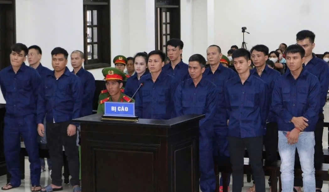 Các bị cáo tại tòa (Ảnh: T.A)
