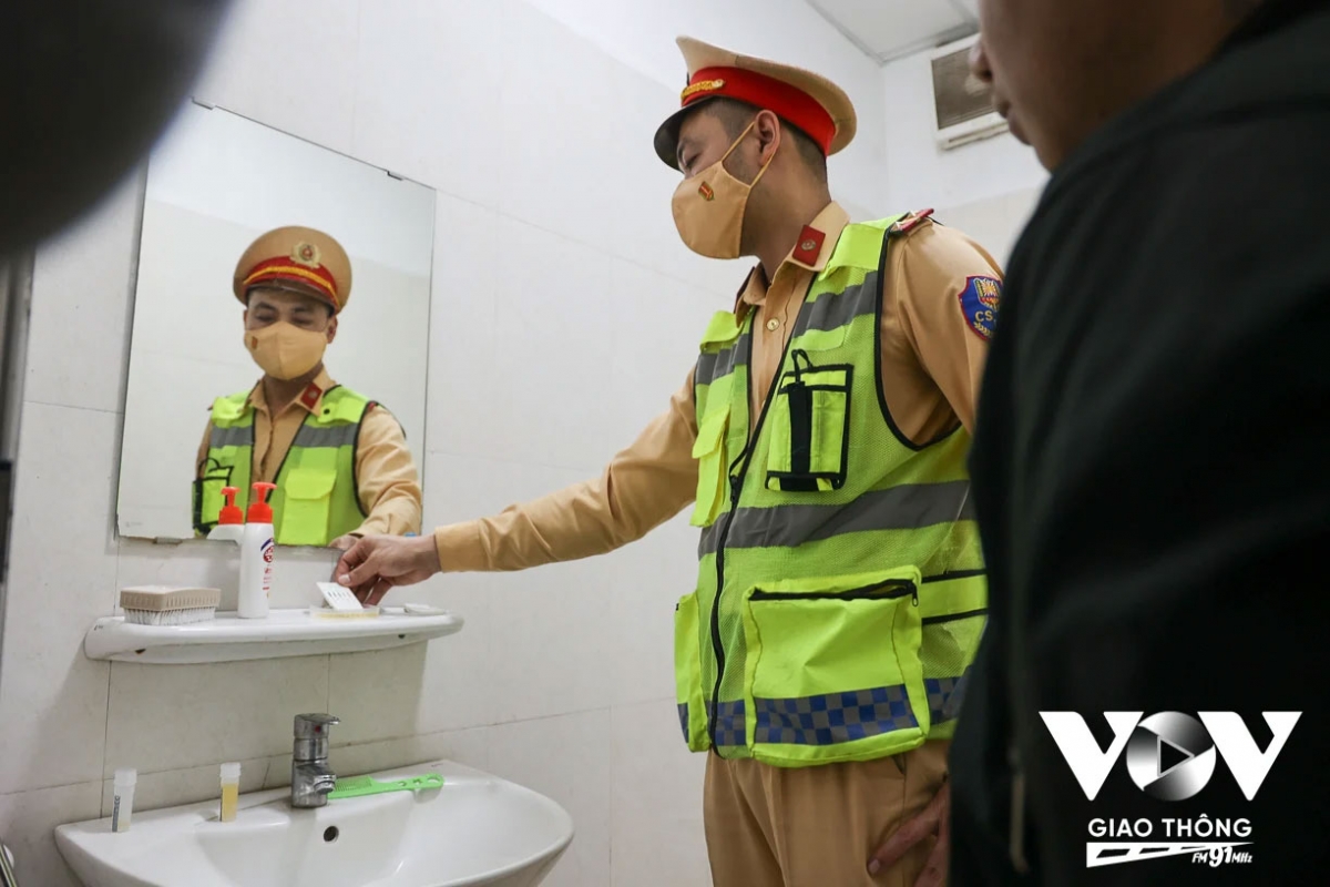 Nhiều trường hợp nghi vấn cũng được lực lượng chức năng yêu cầu kiểm tra chất kích thích
