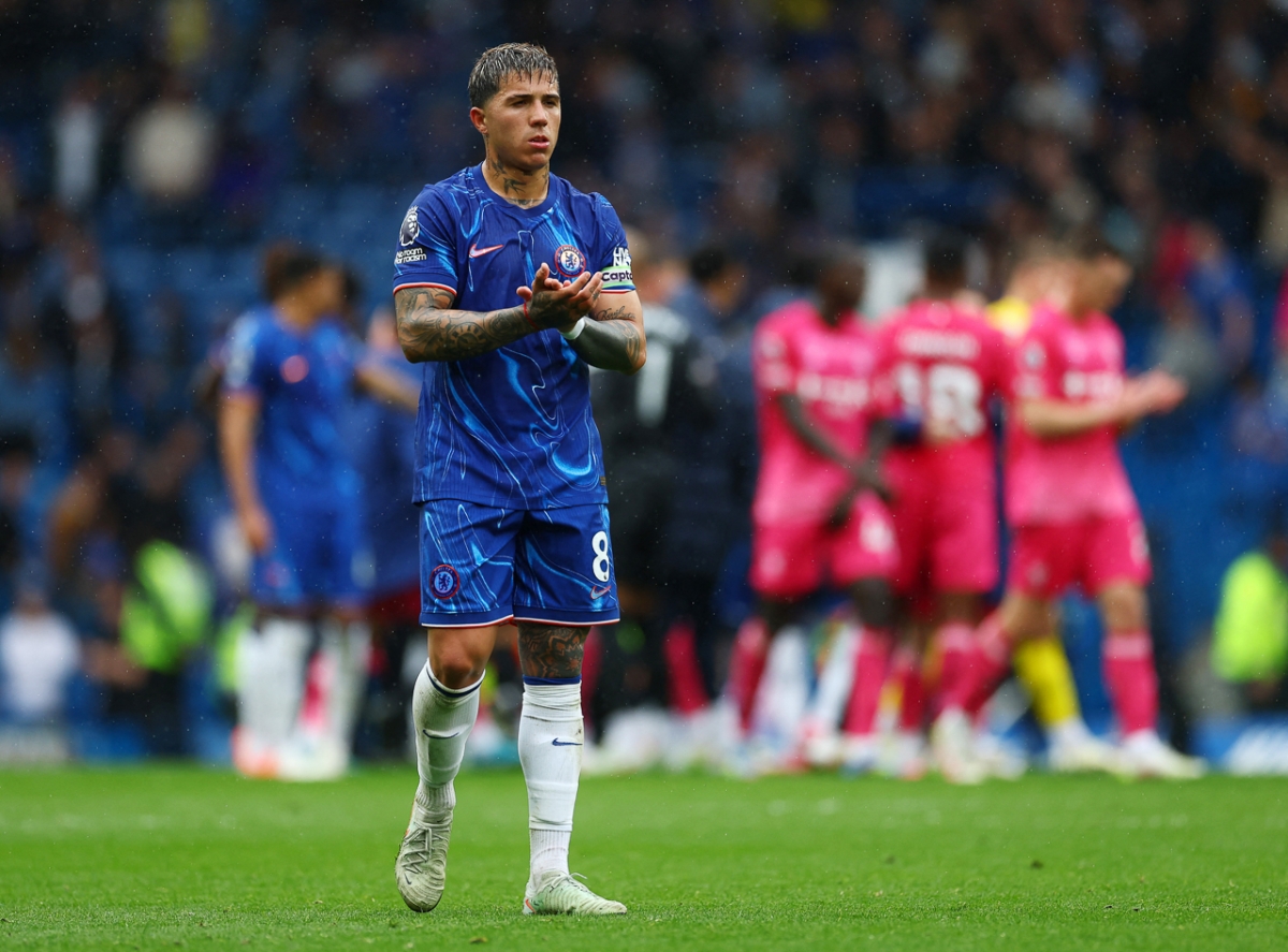 Chelsea chia điểm trước Ipswich (Ảnh: Reuters)