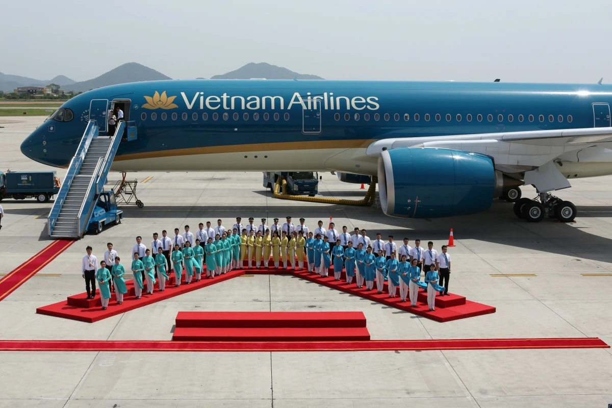 Việc khai thác trở lại nhiều đường bay quốc tế và tăng tần suất các chuyến bay trong khu vực thể hiện rõ cam kết của Vietnam Airlines trong việc đồng hành cùng sự phát triển kinh tế – xã hội.