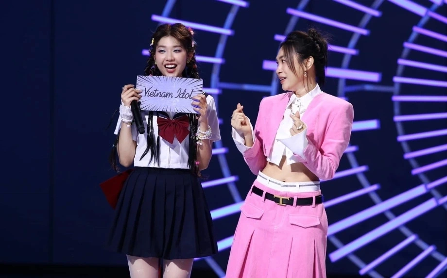Tại Vietnam Idol 2023, cô gây ấn tượng mạnh khi liên tục biến hóa phong cách, hóa thân vào các nhân vật hoạt hình và điện ảnh khác nhau, lọt vào top 6 chung cuộc. Sau chương trình, cô cho ra mắt MV "Sao hiểu được" và bắt đầu phát triển sự nghiệp ca sĩ chuyên nghiệp.