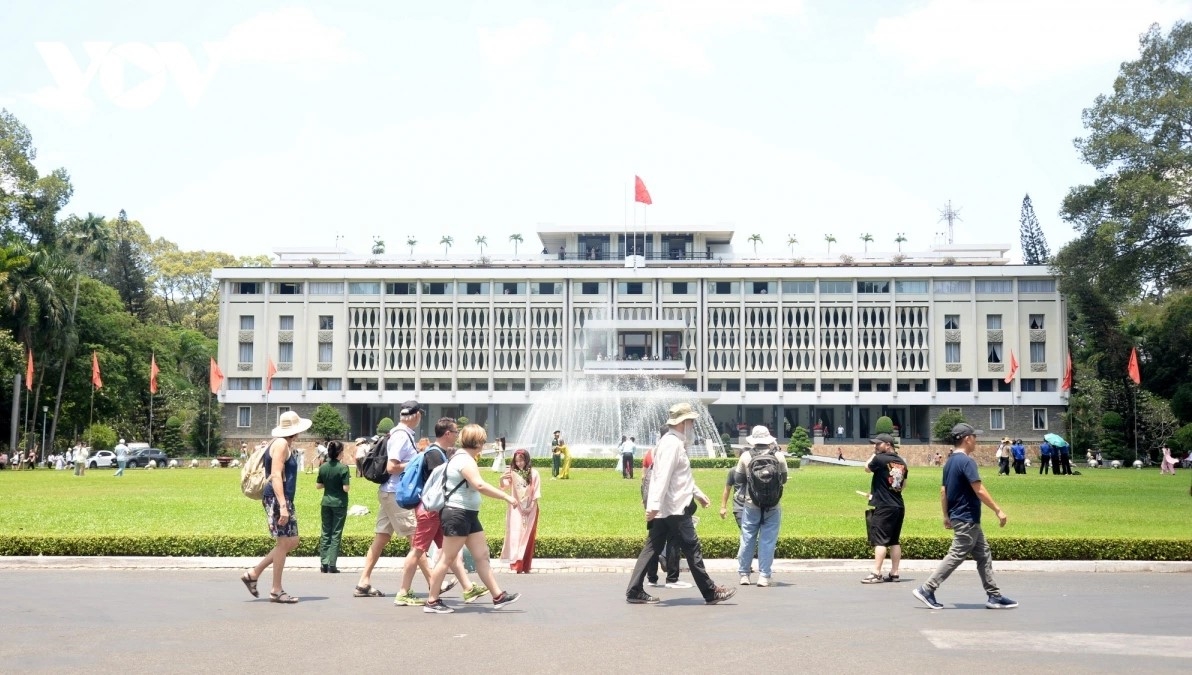 Thời tiết trên cả nước sẽ có nhiều biến động đáng chú ý trong kỳ nghỉ lễ 5 ngày, đặc biệt là một đợt nắng nóng diện rộng ngay trước kỳ nghỉ.