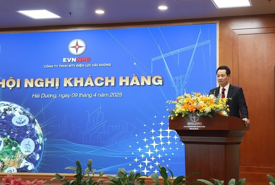Ông Nguyễn Đức Thiện - Thành viên HĐTV, Tổng Giám đốc EVNNPC - phát biểu tại Hội nghị Khách hàng năm 2025