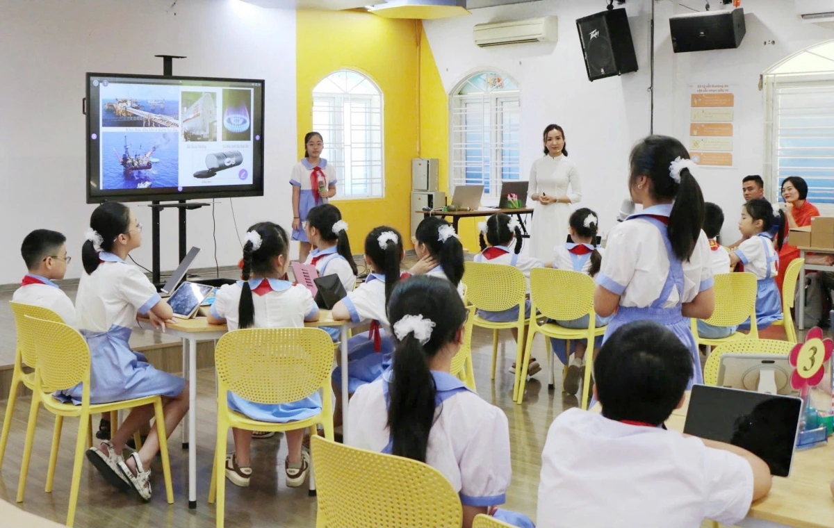 Giáo viên phải tuân thủ các quy tắc đạo đức, bảo đảm an toàn cho học sinh khi sử dụng AI.