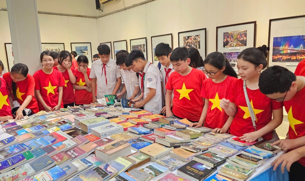 Được sống trong hoà bình, độc lập, tự do, thế hệ trẻ ngày nay càng cảm nhận sâu sắc và biết ơn những mất mát, hy sinh của bao thế hệ đi trước.