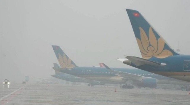 Bad weather causes flight disruptions at Noi Bai Airport