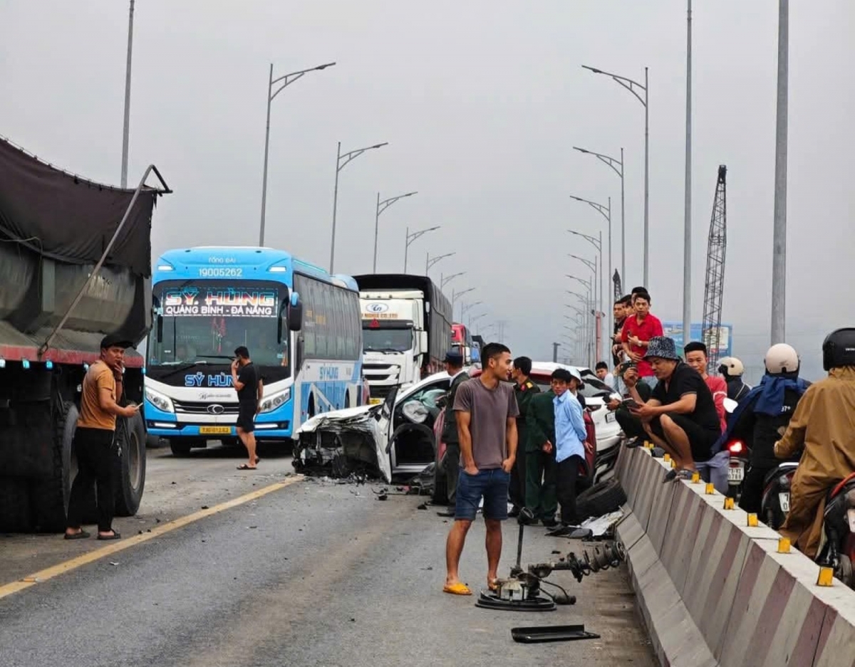 Hiện trường vụ tai nạn giao thông