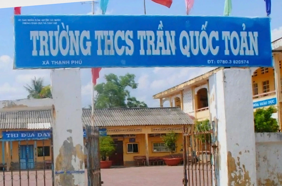 Hiệu trưởng Trường THCS Trần Quốc Toản đã bị kiểm điểm rút kinh nghiệm