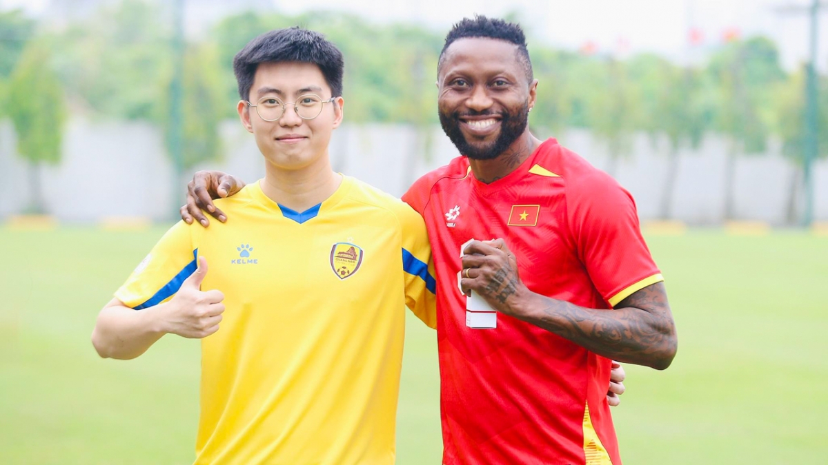 Hoàng Vũ Samson mong muốn được khoác áo ĐT Việt Nam (Ảnh: Quảng Nam FC)