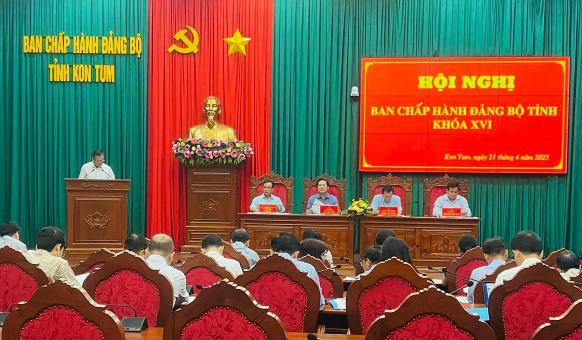 Hội nghị Ban Chấp hành Đảng bộ tỉnh Kon Tum khoá XVI bàn về Đề án, phương án sắp xếp đơn vị hành chính cấp tỉnh, cấp xã.